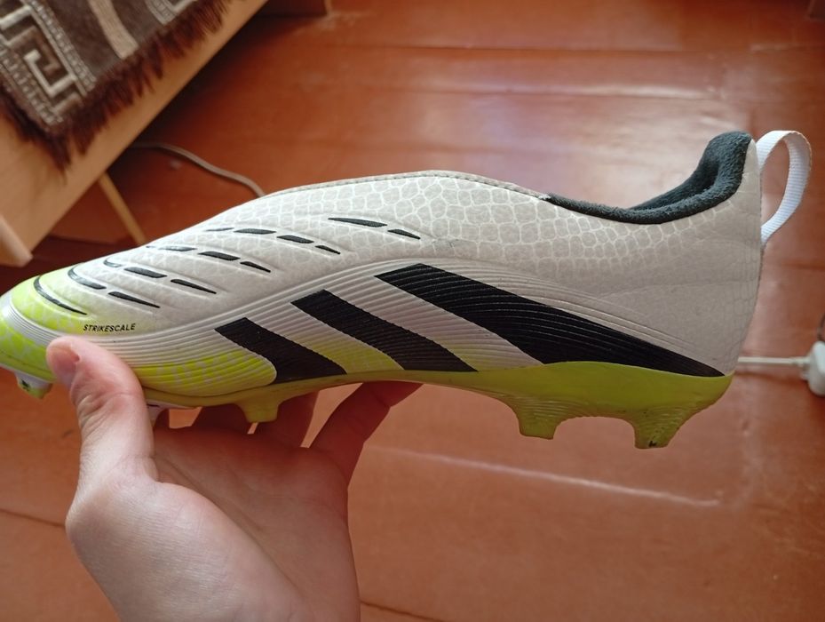 Бутси Adidas Predator 23,5 см