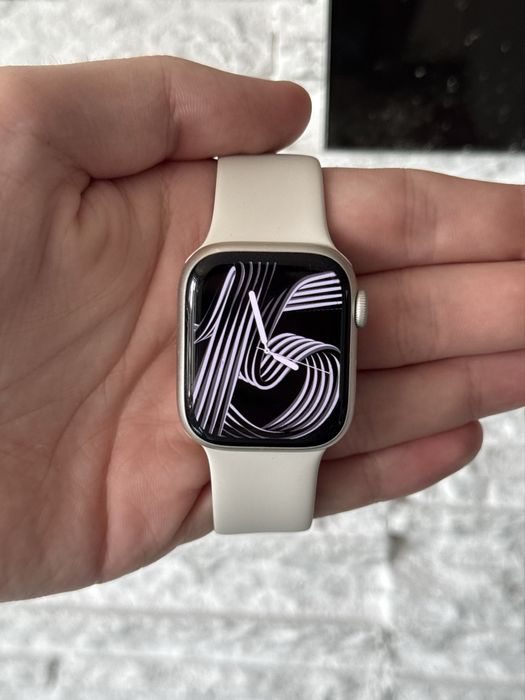 Apple Watch 7 starlight srebrny 41mm