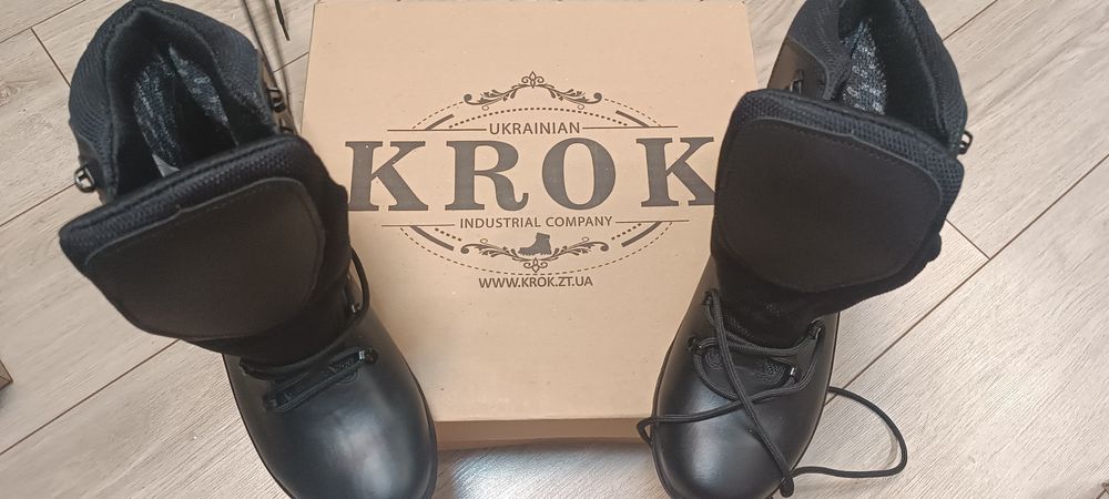 Продам поліцейські зимові ботинки НОВІ