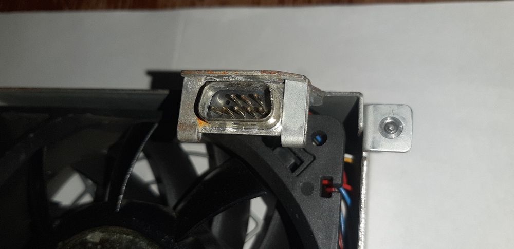 Кулєр (вєнтілятор) промисловий, скорше серверний.