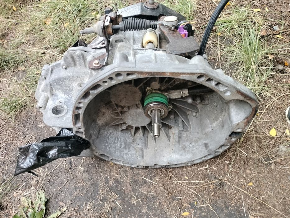 КПП коробка передач Trafic 2.0dci PF6010  Vivaro 2.0