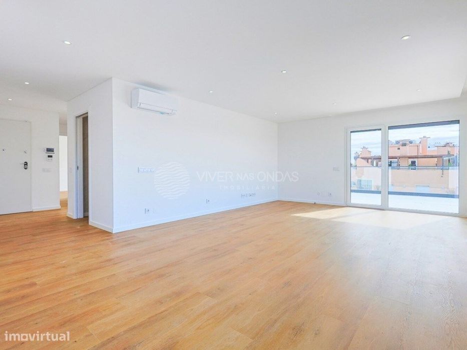 Apartamento de Luxo junto à Praia - A 15 minutos de Lisboa