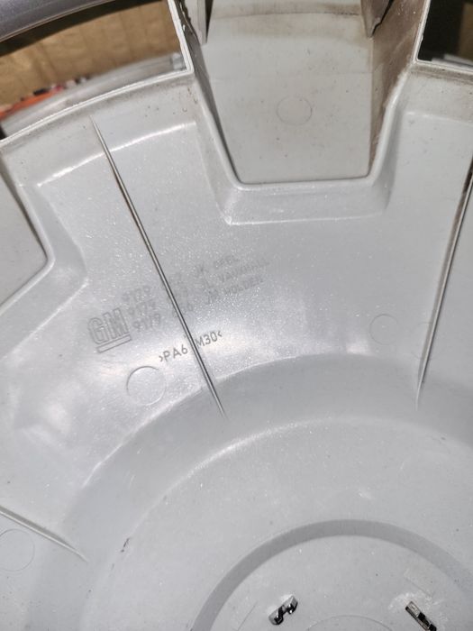 Kołpaki 15 C do Opla