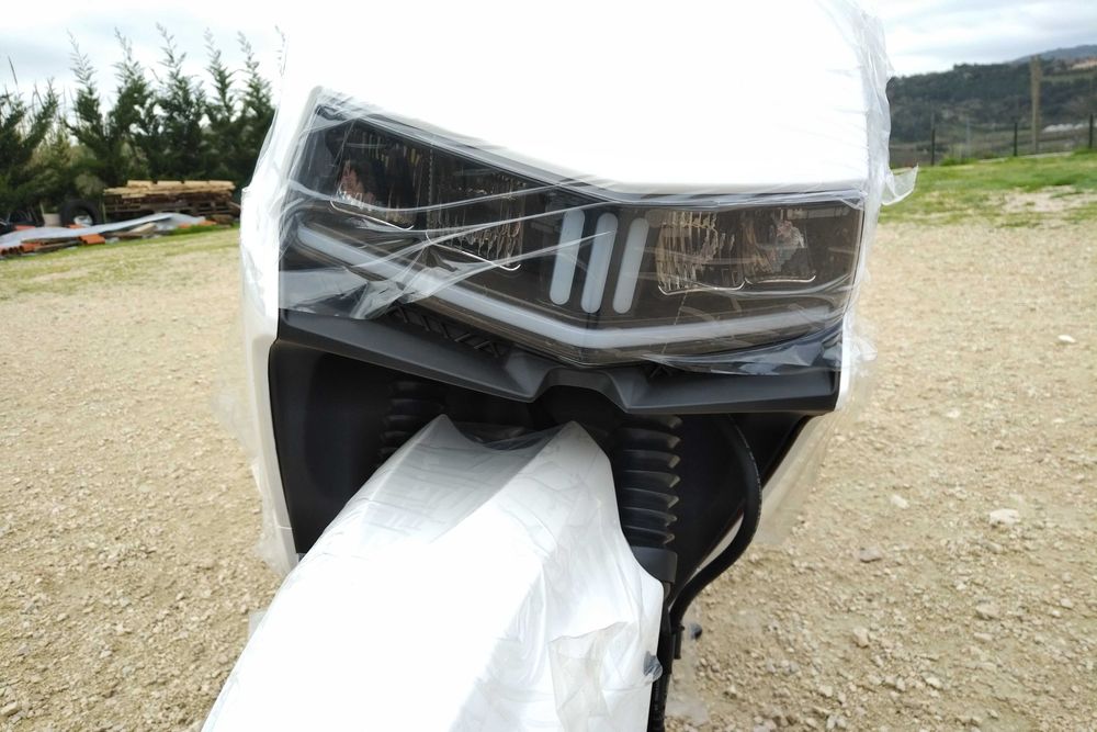 Luyuan MKK Pro Max 72V45Ah | 5200W | 150Km | 80Km/h | C/ Matrícula