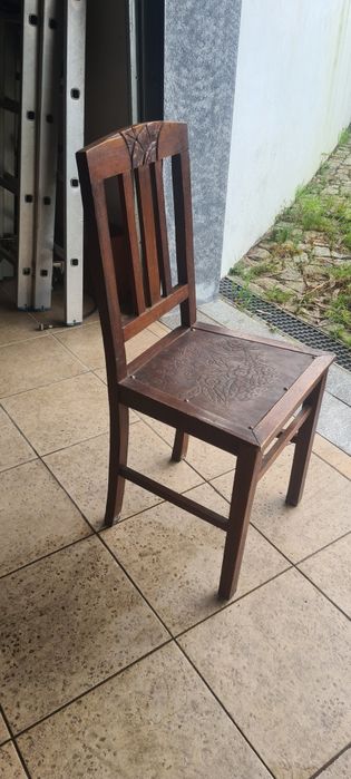 Cadeiras antigas