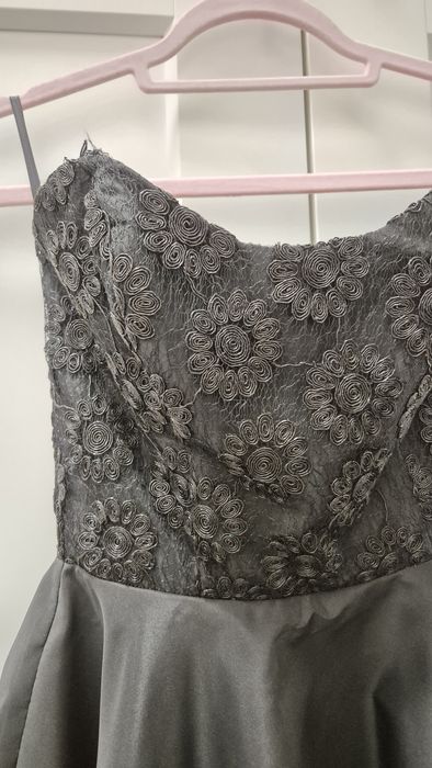 Sukienka krótka czarna gorsetowa satynowa