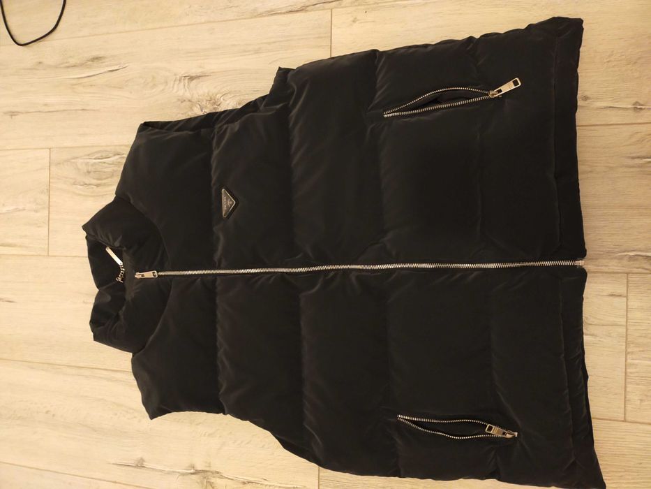 Sprzedam kamizelkę męską PRADA stan idealny rozm L