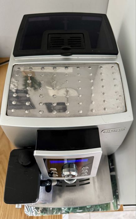 Automatyczny ekspres do kawy De'Longhi ECAM 23.450.S!!!