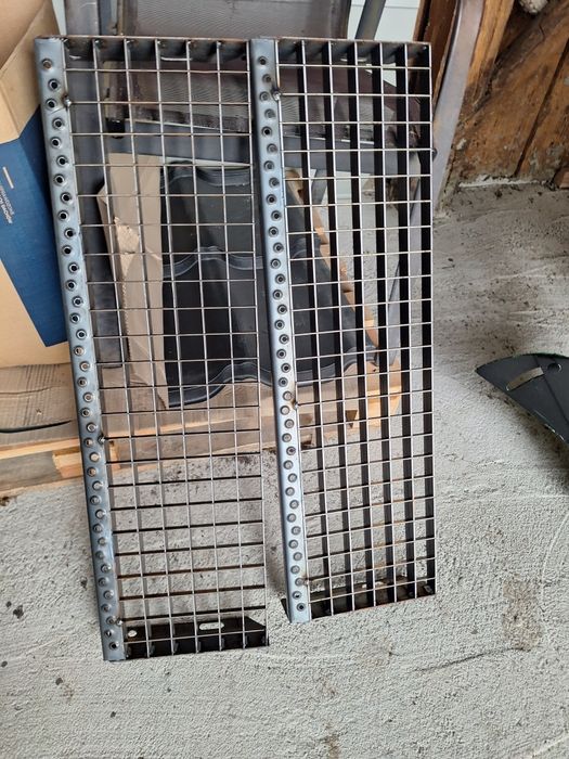 Schody , stopnie, kraty pomostowe, podesty regał