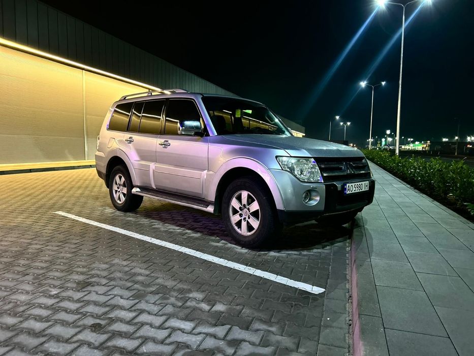 Mitsubishi Padjero Wagon 2007 рік 3.0 газ/бензин