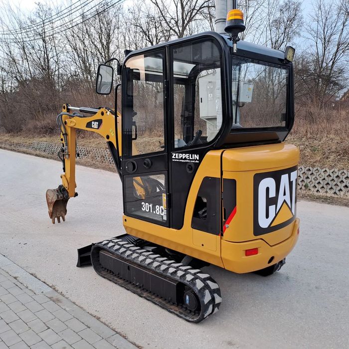Caterpillar Minikoparka CAT 301.8  Z NIEMIEC  (nie 301.6,302.7.303)  Stan idealny // poszerzane podwozie //  szybkozłącze