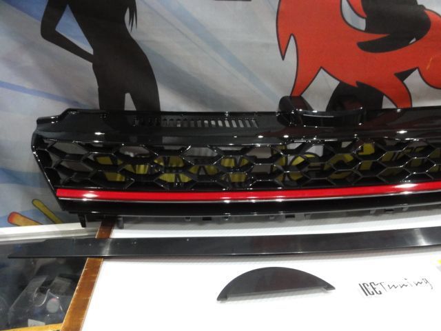 Grelha frontal sem símbolo VW golf 7 12-17 GTI LOOK  em plástico abs