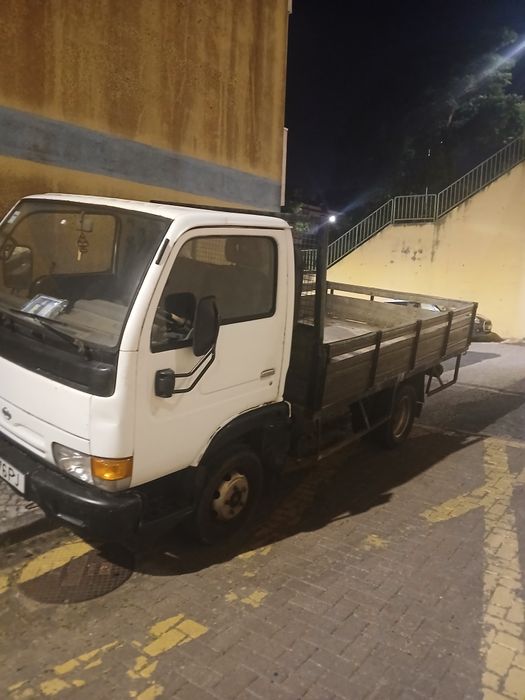 Nissan cabstar 2000