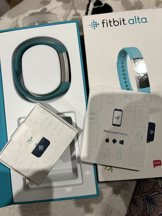 фітнес-браслет Fitbit Alta
