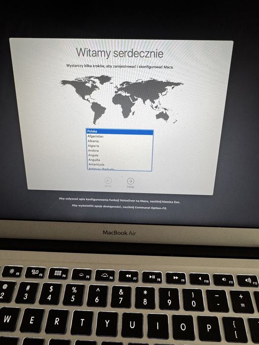 Macbook  Air 13” (2017)