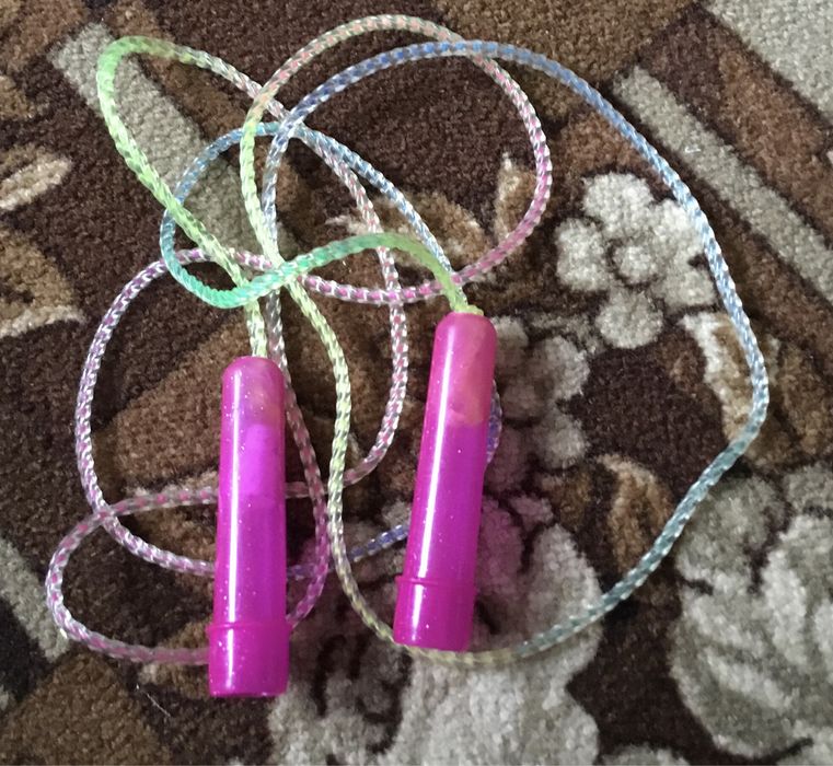 Продам скакалку