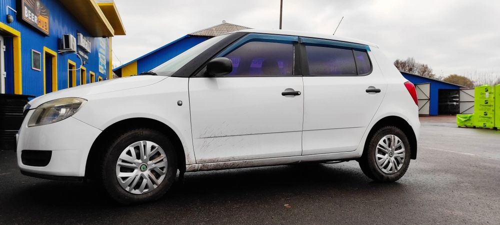 Автомобіль SKODA FABIA