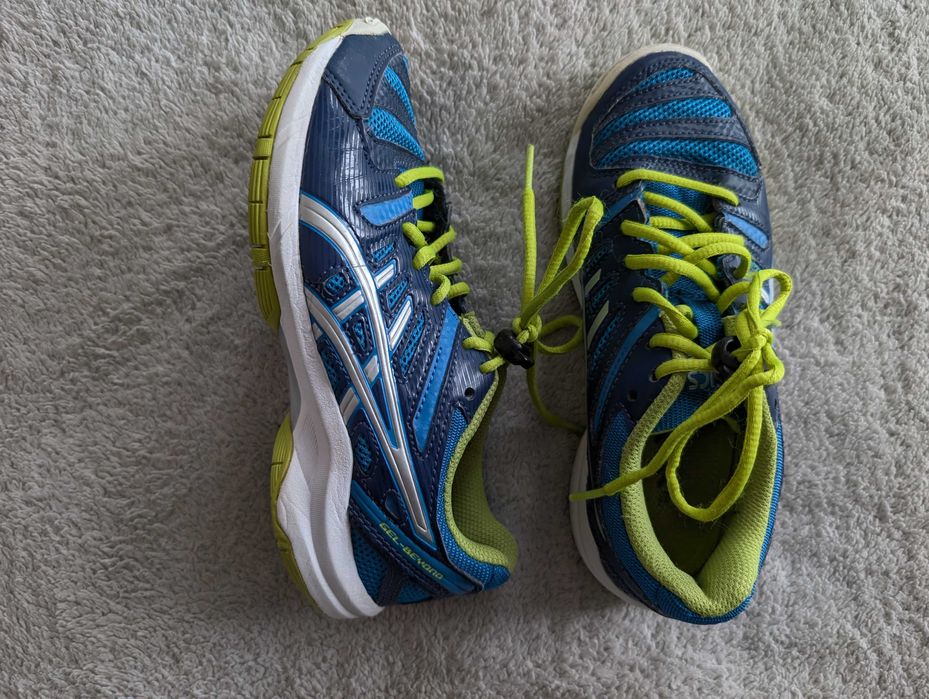 Niebieskie wiązane żelowe buty sportowe Asics 33 Gel Beyond