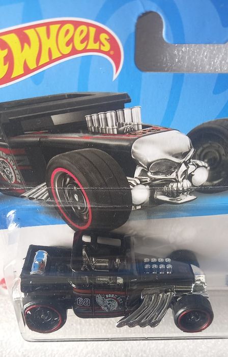 Bone shaker Hot Wheels