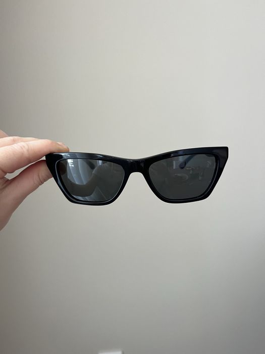 Óculo de sol emporio Armani massa preto cat eye