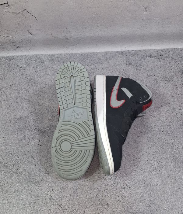 Кроссовки Jordan 1 Mid женские баскетбольные кеды ботинки чёрные 4 6