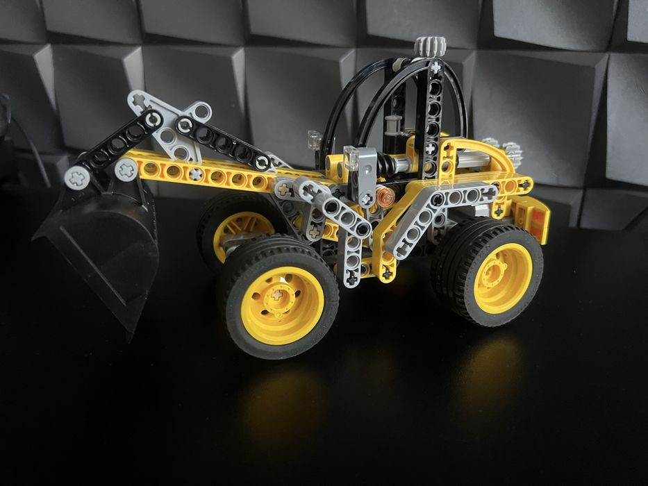 LEGO 8271 Technic Koparka Mędłów •