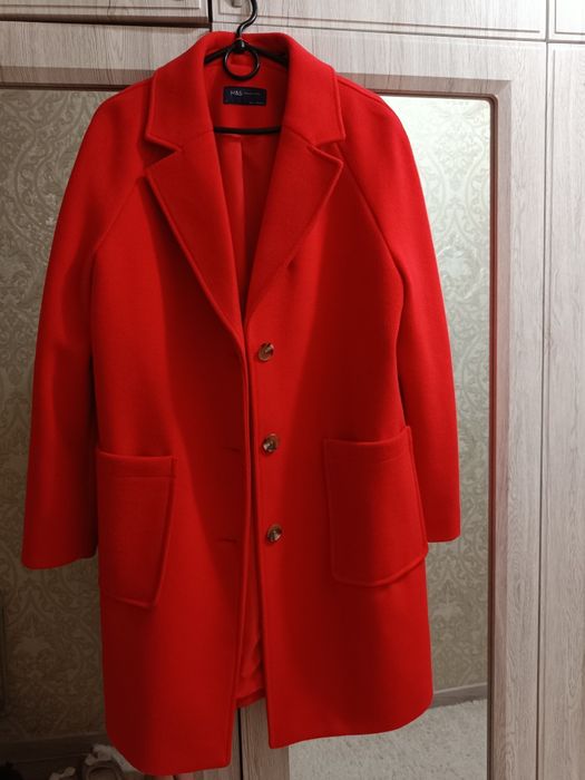 пальто жіноче червоне