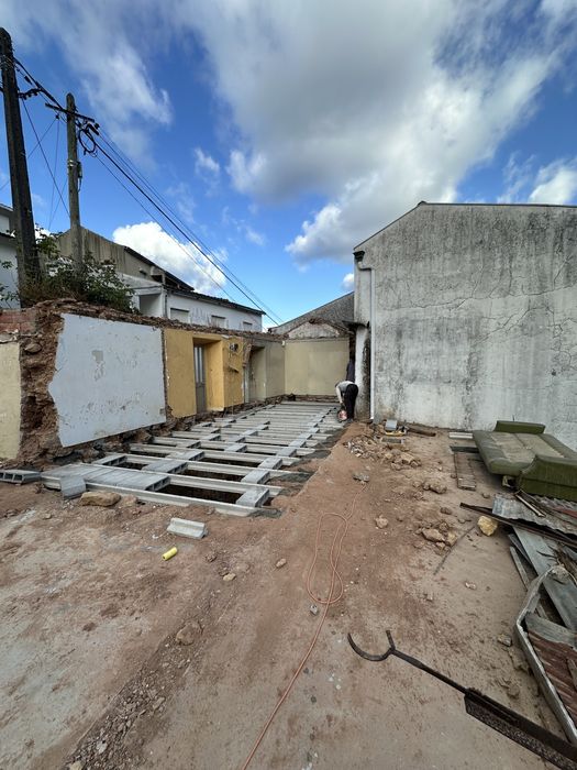 Substituição de telhado em Painel Sandwich - Serviço Completo