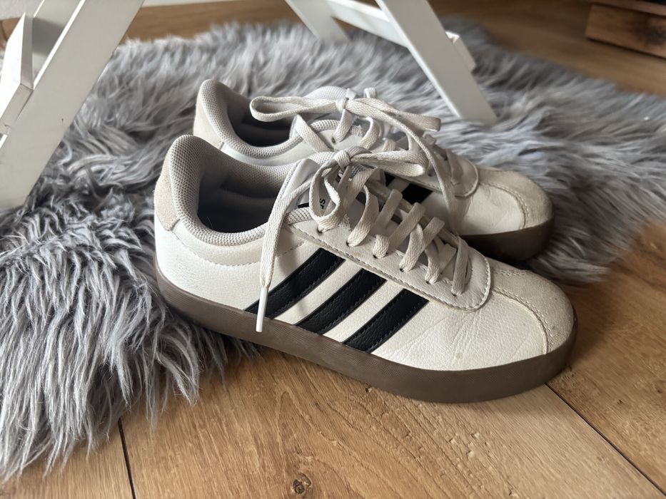 Adidasy dla dziewczynki r. 32