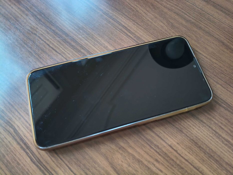 Telemóvel Moto G9 Play como novo, desbloqueado. MicroSD / Dual SIM