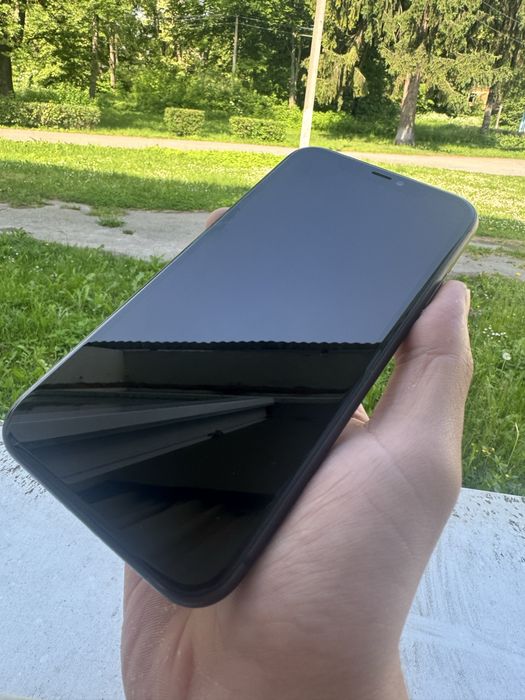 Iphone 11 128gb дуже гарний стан!!!