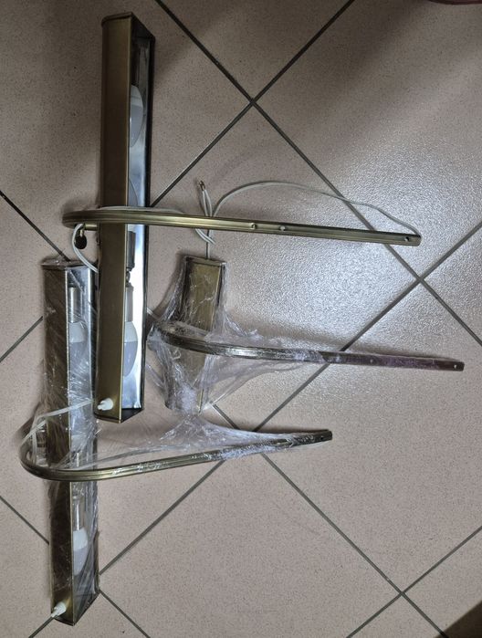 Conjunto de candeeiros em latão