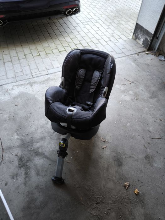 Fotelik do samochodu 9-18 kg ISOFIX+ mocowanie pasów + nóżka