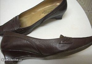 Sapatos cunha pele castanho N. 36 -  Bom estado - ÚLTIMOS DIAS
