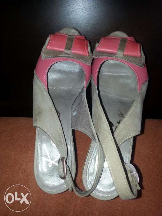 Sandały ze skóry, na obcasie