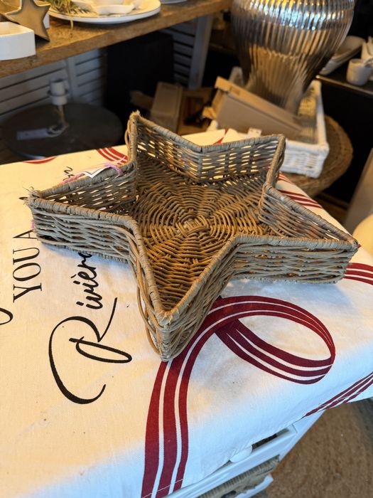 Riviera Maison ozdobny koszyk gwiazdka