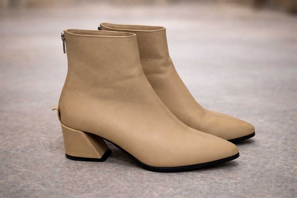 Жіночі ботильйони 36 р., натуральна шкіра, бренд Хвоя