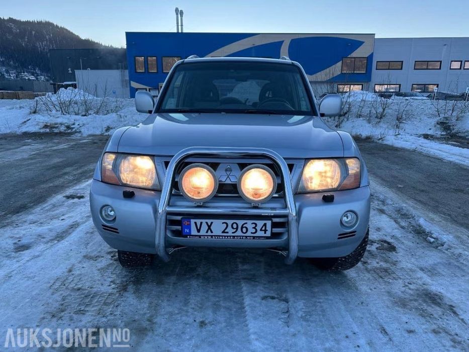 Mitsubishi Pajero 2005p 3.2TDI з Норвегії для ЗСУ