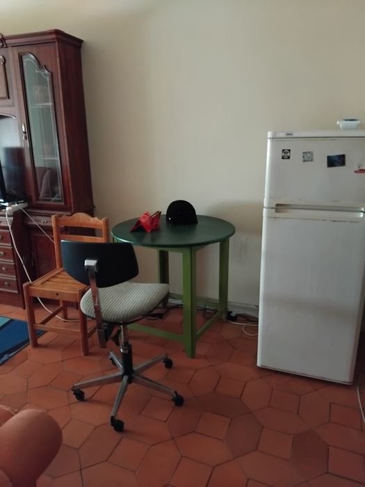Arrenda- se quarto em  Coimbra