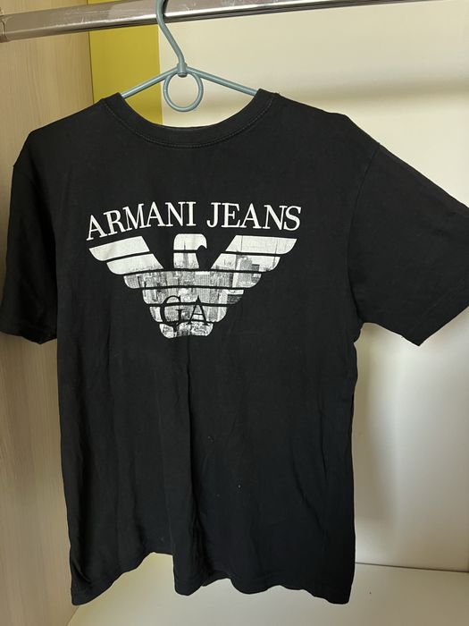 Чорна футболка Armani