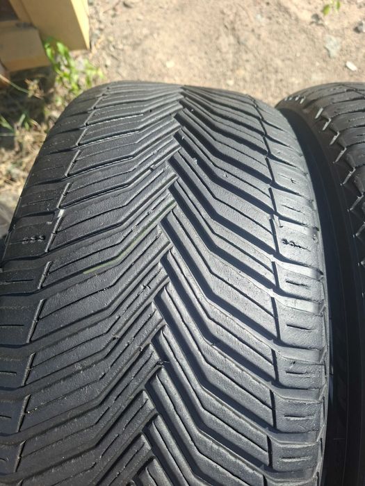 Шини Б/У 2шт 245/45 R19 102Y Michilin CrosClimate2.