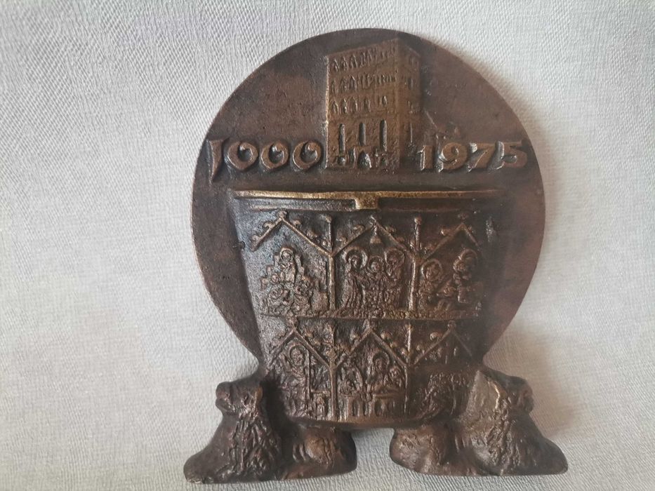 Statuetka BISKUPSTWO KOŁOBRZEG 1000 - 1975 brąz Chrzcielnica