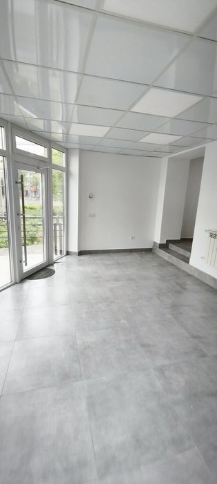 Оренда Центр міста комерційного приміщення  21--30 м2
