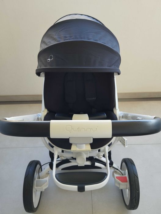 Carrinho Quinny Moodd Black Irony + Babycoque