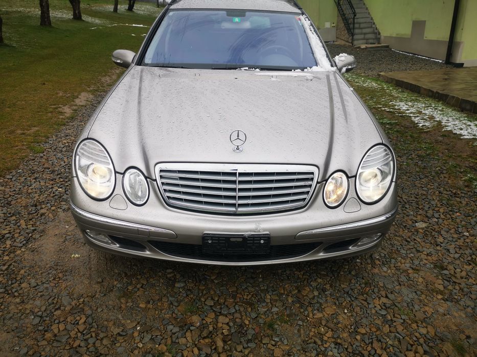 Mercedes Benz E320 4matic