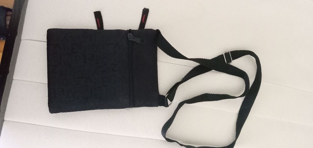 Bolsa tiracolo 19x14,5Cms