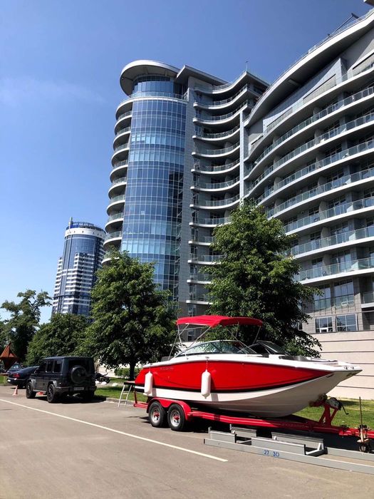 Продам катер Four Winns SL 242