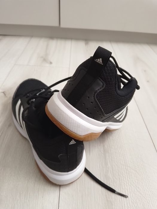 Кросівки    Adidas, р.39