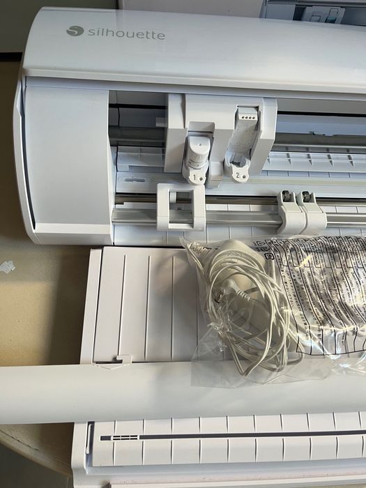 Plotter de Corte Silhouette Cameo 5 Branca
