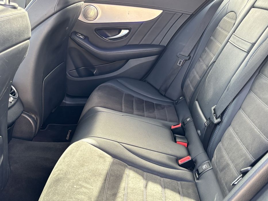 Vendo Mercedes C300e 320cv Plug-in pack amg